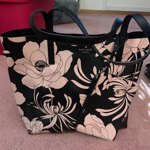 kate spade Bags Kate Spade Reversible Large Tote Wattch Wristlet Poshmark